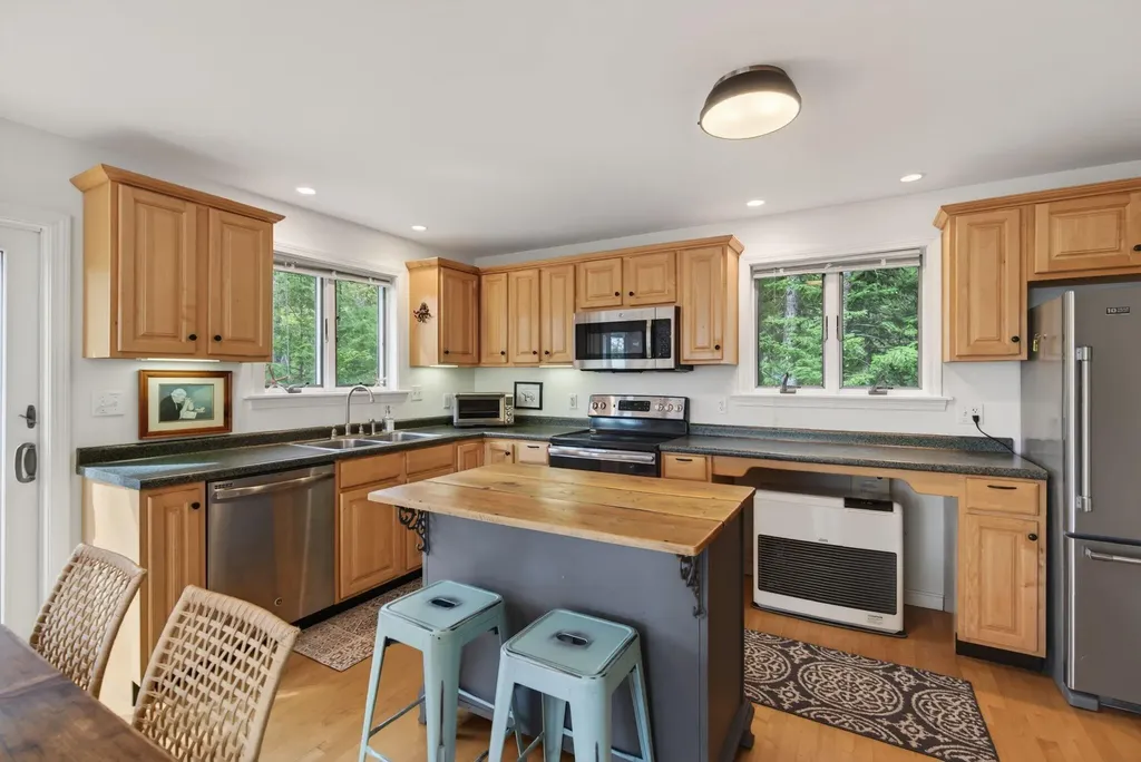 259 Marrtown Road Georgetown ME 04548
