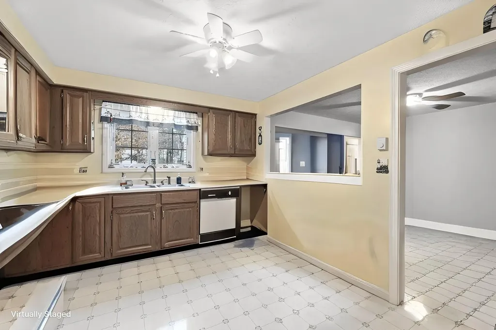6 Laurel Circle Kennebunk ME 04043