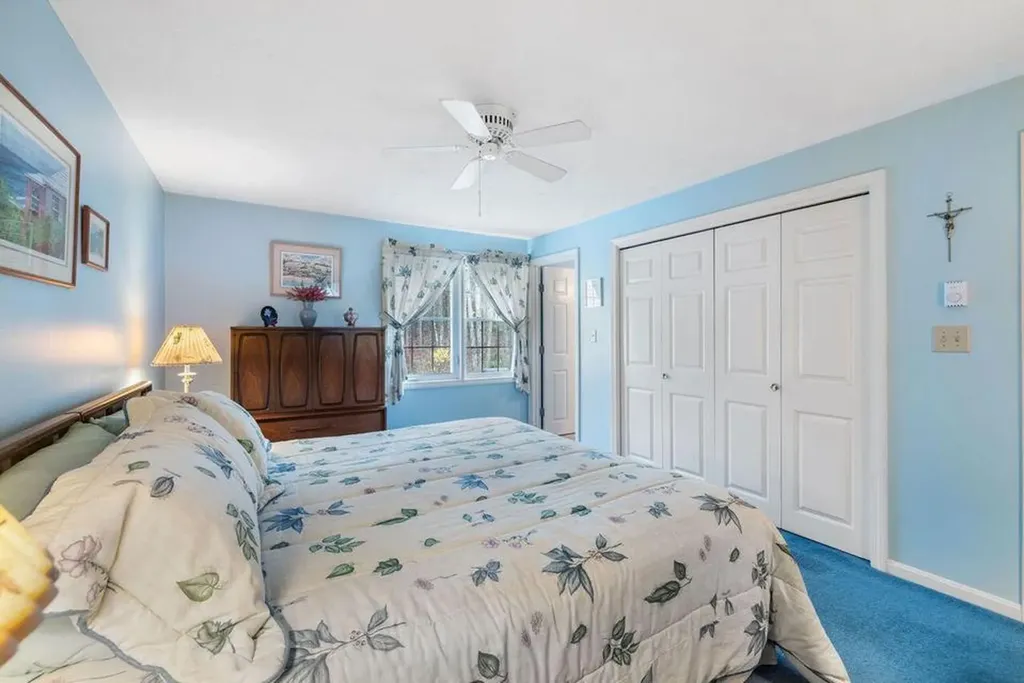 6 Laurel Circle Kennebunk ME 04043
