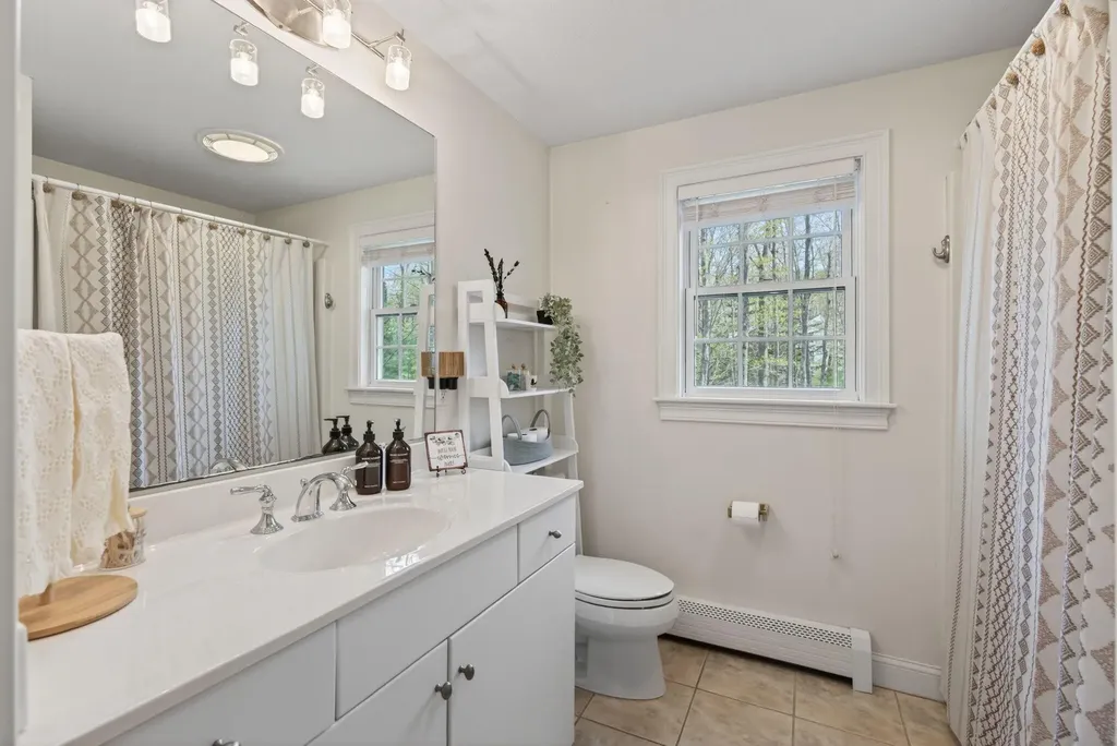 18 Woodspell Road Scarborough ME 04074