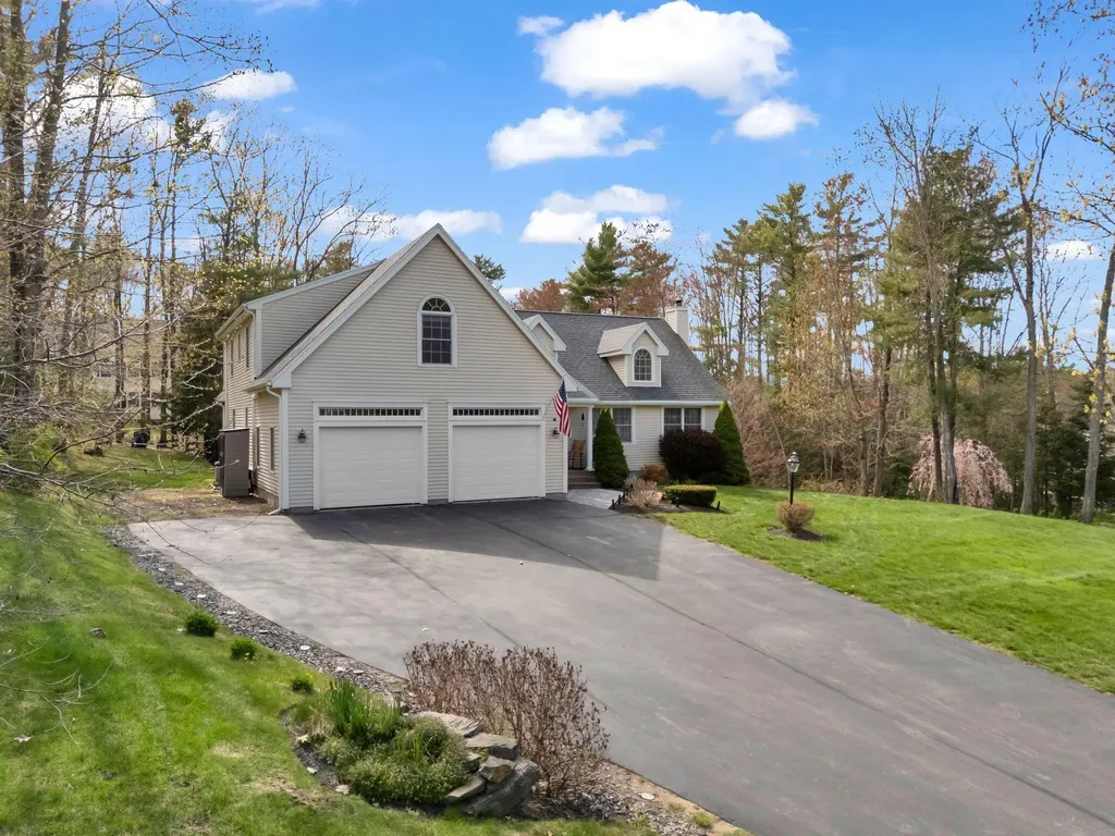 18 Woodspell Road Scarborough ME 04074