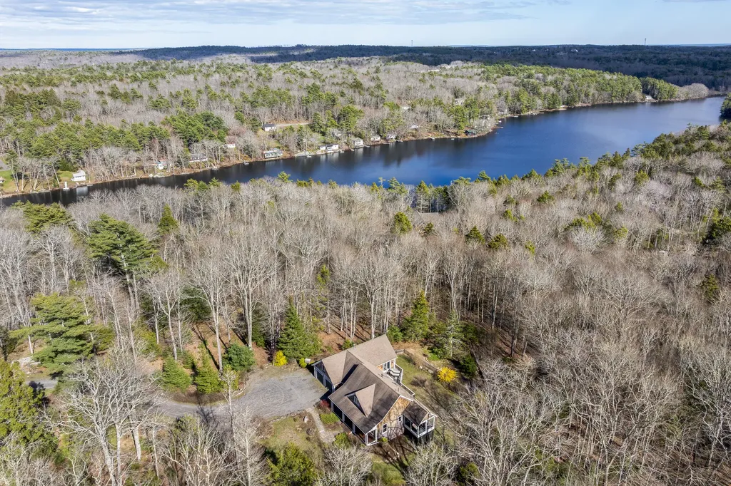 59 Ledgewood Drive Boothbay ME 04537