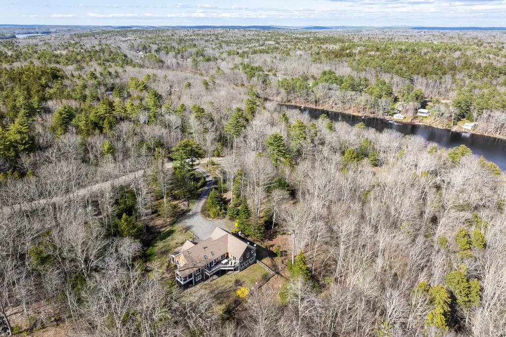 59 Ledgewood Drive Boothbay ME 04537