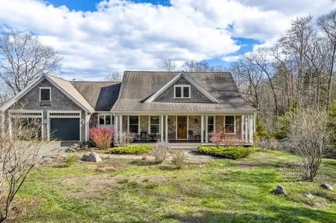 59 Ledgewood Drive Boothbay ME 04537