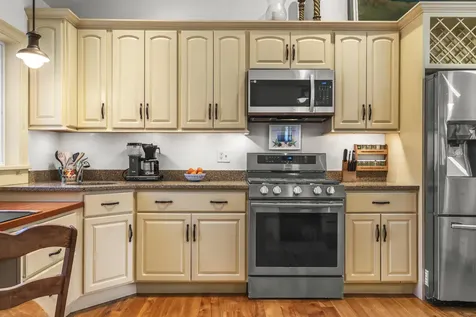 59 Ledgewood Drive Boothbay ME 04537