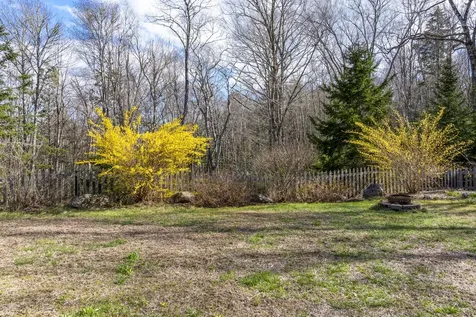 59 Ledgewood Drive Boothbay ME 04537