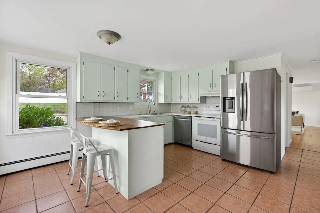 708 Sawyer Street South Portland ME 04106