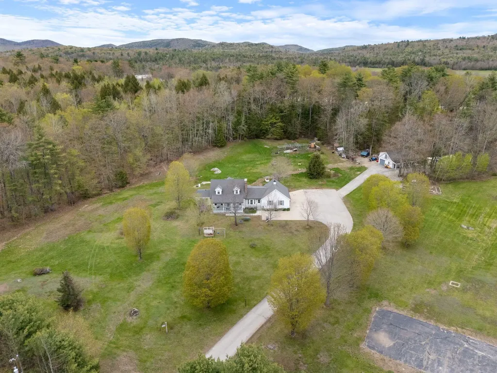 15 Pickerel Pond Road Limerick ME 04048