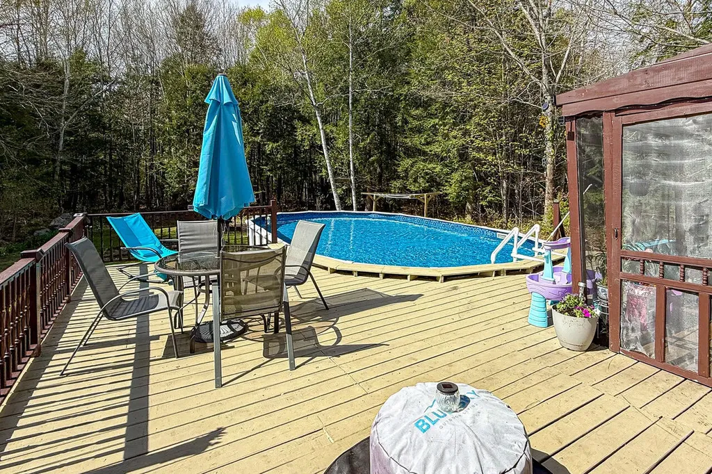 48 Hemlock Ridge Road Chelsea ME 04330