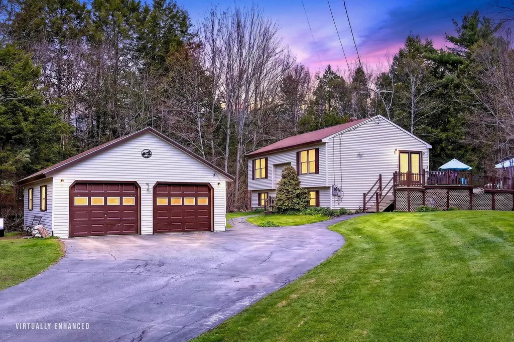 48 Hemlock Ridge Road Chelsea ME 04330