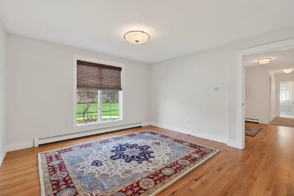 2 Meadow Lane Falmouth ME 04105