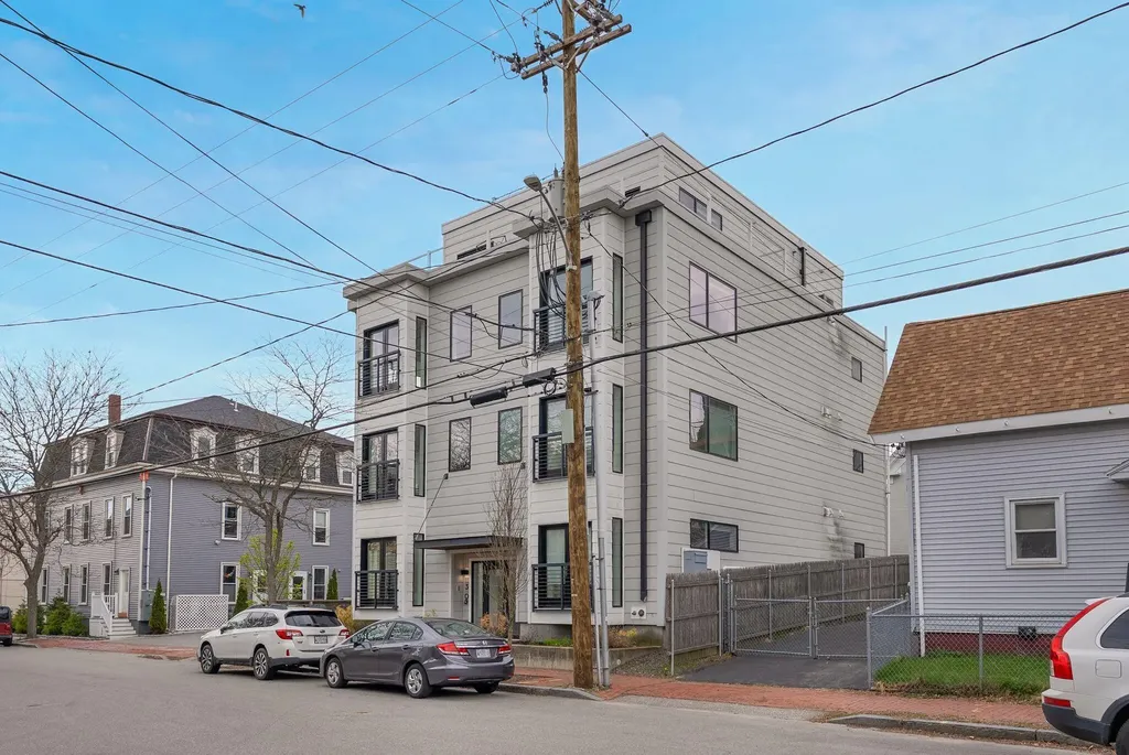 30 Merrill Street Portland ME 04101