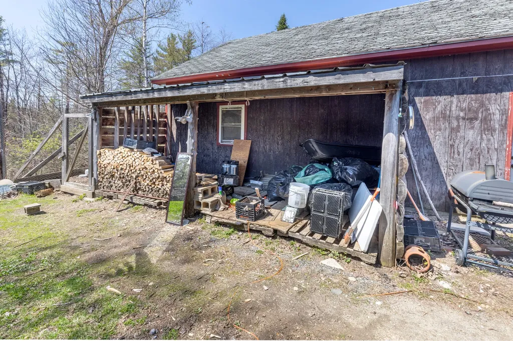 1184 Cardville Road Greenbush ME 04418