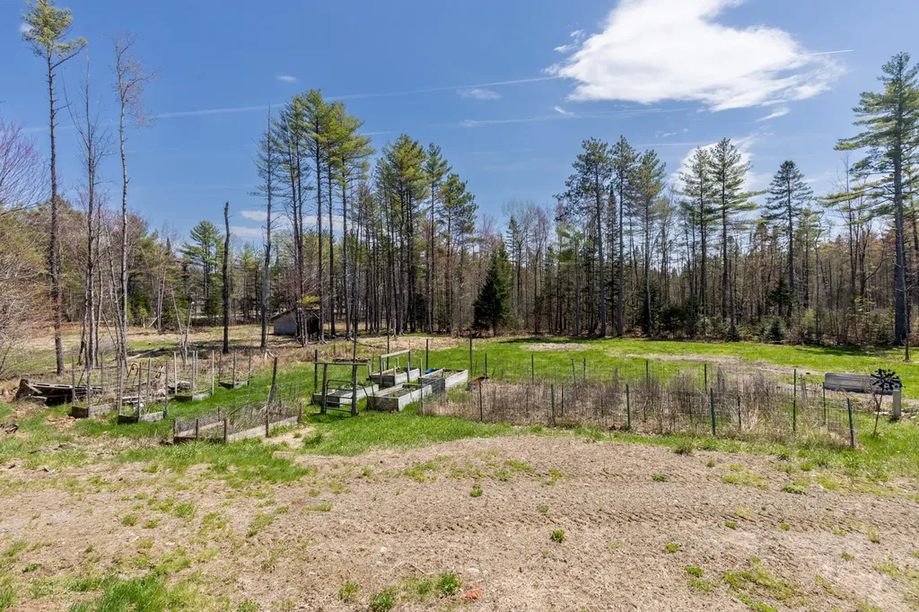 1184 Cardville Road Greenbush ME 04418