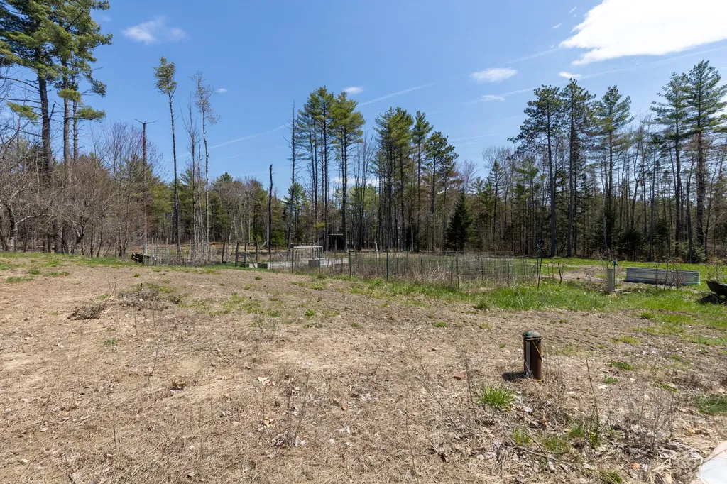 1184 Cardville Road Greenbush ME 04418