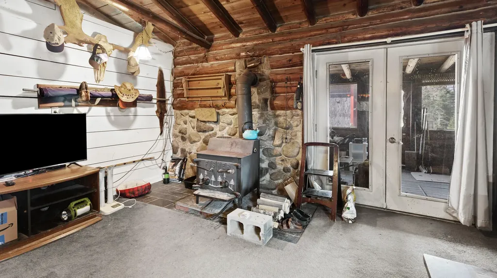 1184 Cardville Road Greenbush ME 04418