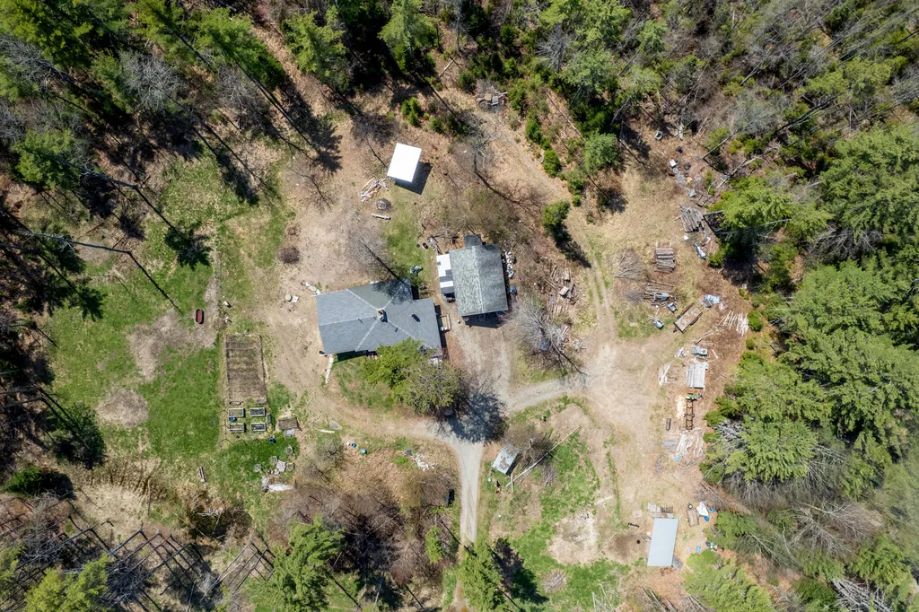 1184 Cardville Road Greenbush ME 04418
