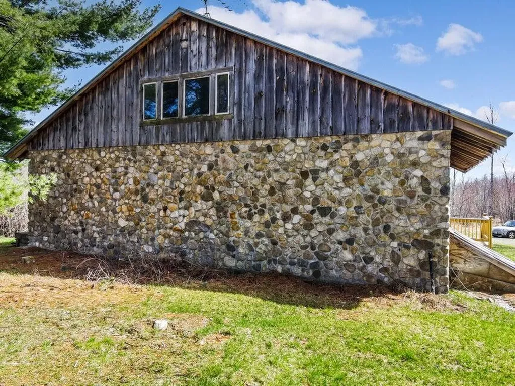 45 Freedom Road Belgrade ME 04917