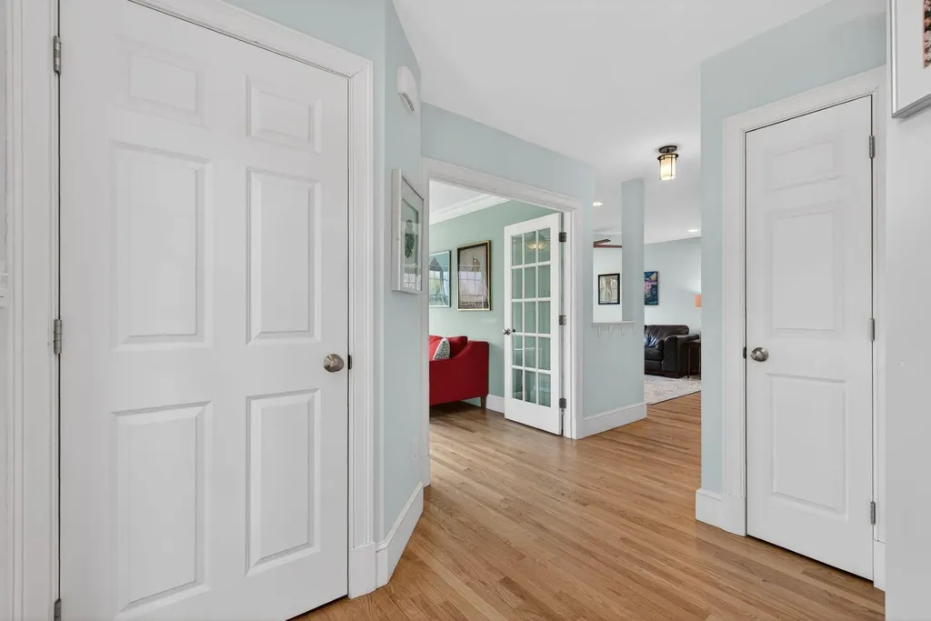 6 Leighton Farm Road Cape Elizabeth ME 04107
