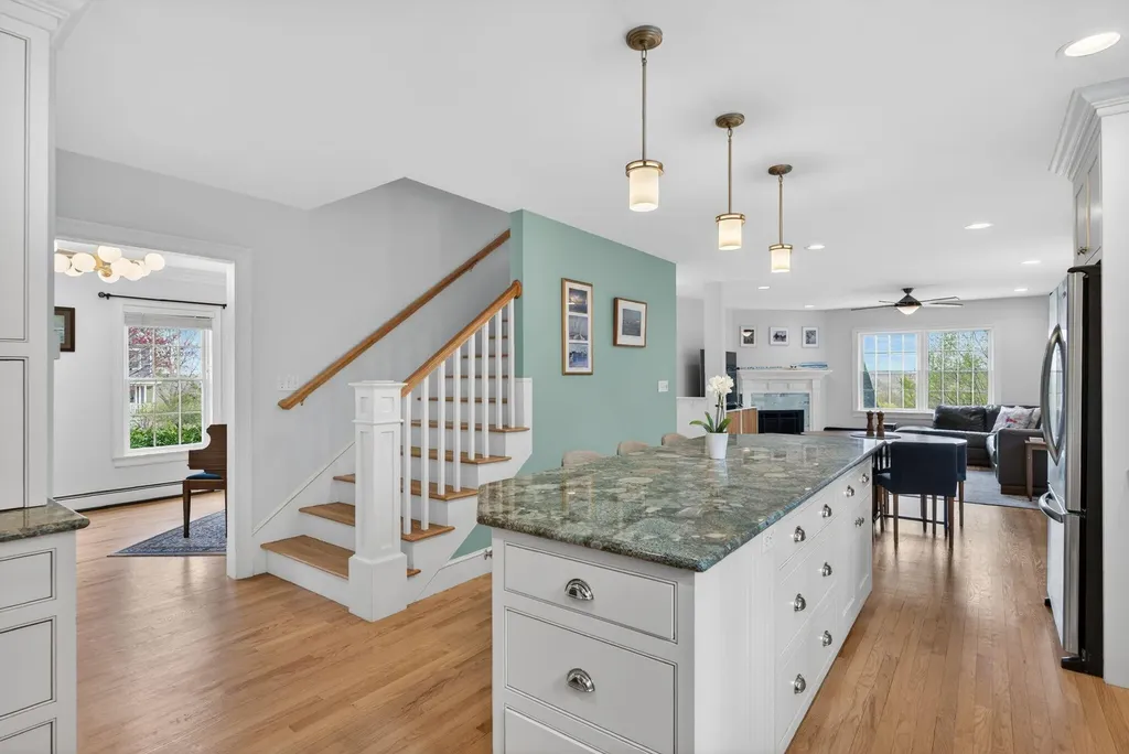 6 Leighton Farm Road Cape Elizabeth ME 04107