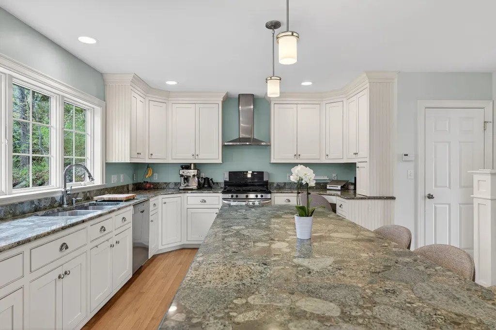 6 Leighton Farm Road Cape Elizabeth ME 04107