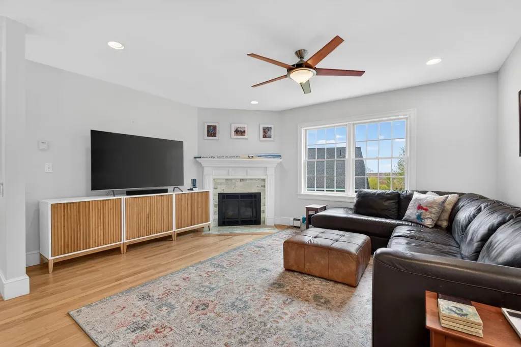 6 Leighton Farm Road Cape Elizabeth ME 04107