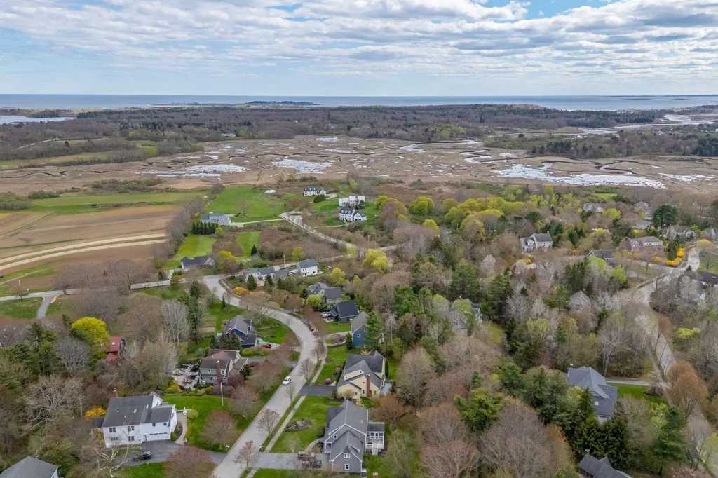 6 Leighton Farm Road Cape Elizabeth ME 04107