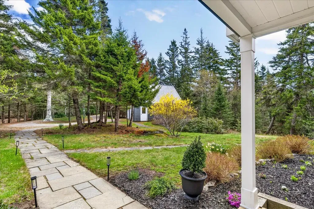 314 Ames Cove Road Brooksville ME 04642