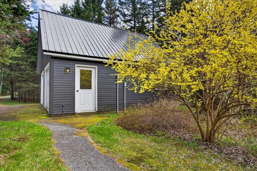 314 Ames Cove Road Brooksville ME 04642
