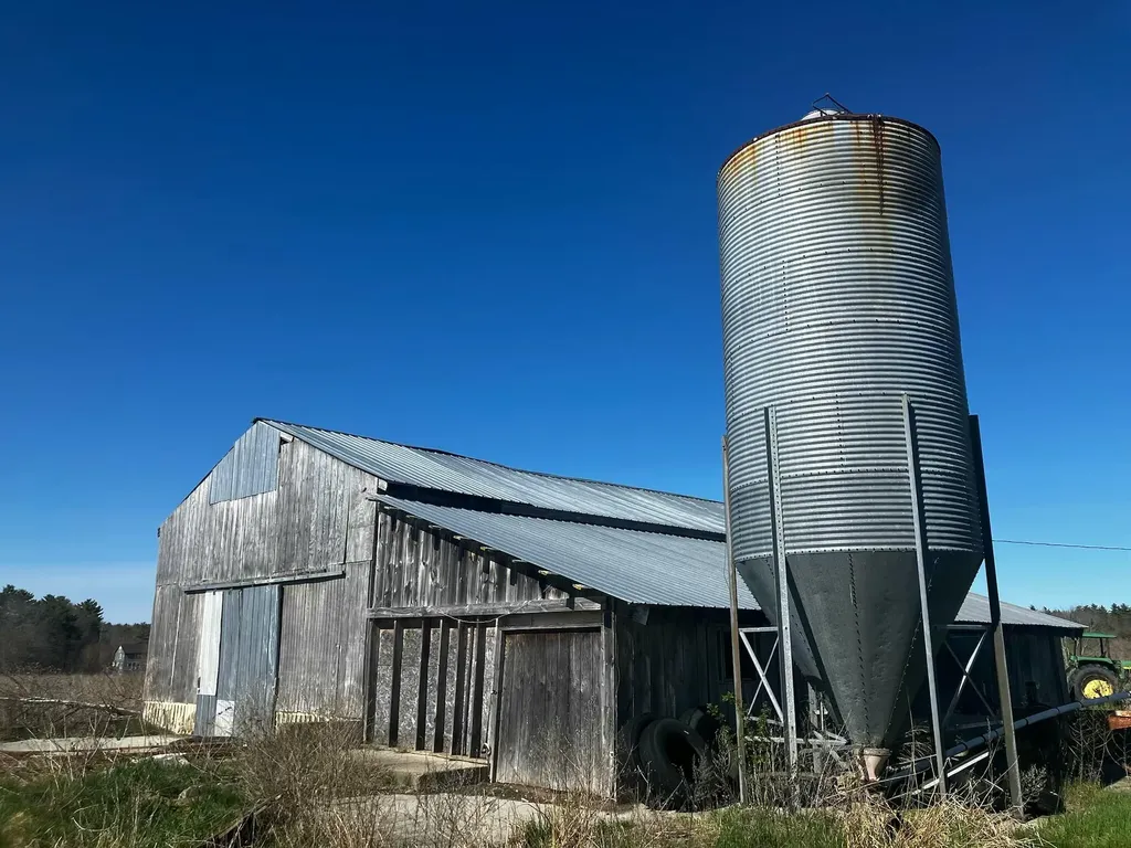 88 Nelson Road Vassalboro ME 04989