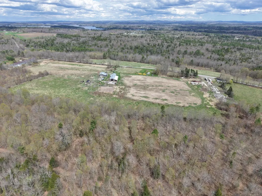 88 Nelson Road Vassalboro ME 04989