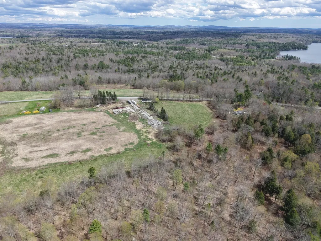 88 Nelson Road Vassalboro ME 04989