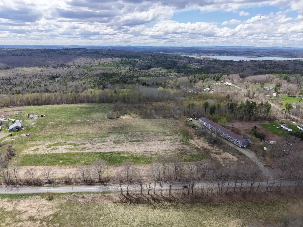 88 Nelson Road Vassalboro ME 04989