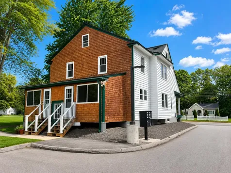 224 North Street Saco ME 04072