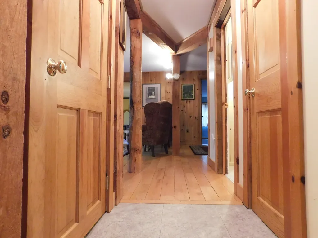 15 Lakeview Drive New Gloucester ME 04260