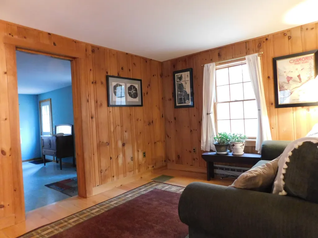 15 Lakeview Drive New Gloucester ME 04260