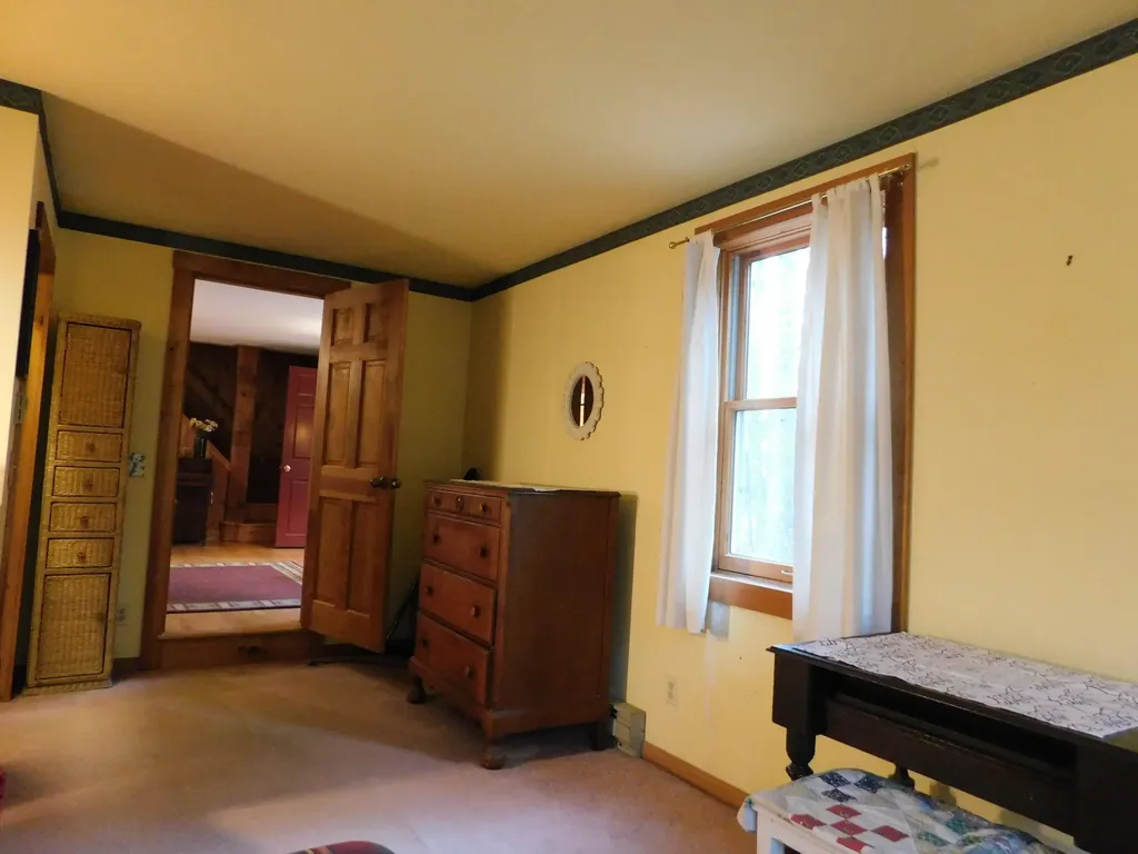 15 Lakeview Drive New Gloucester ME 04260
