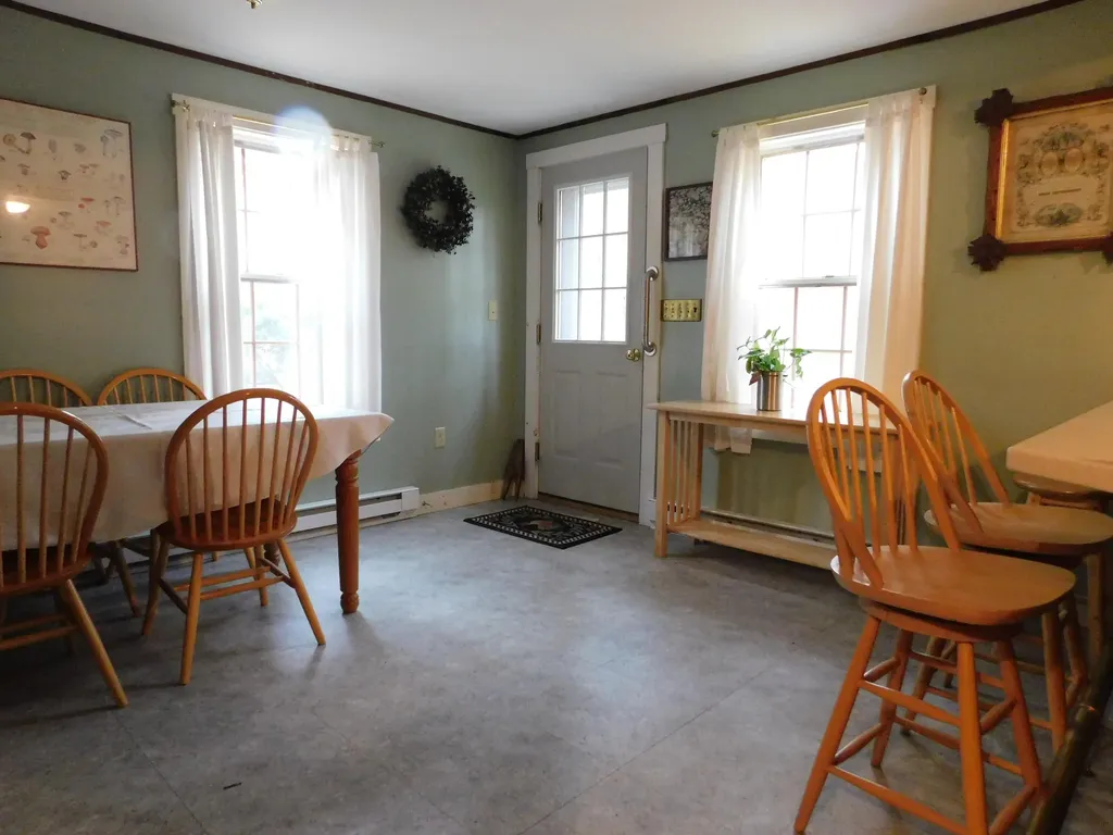 15 Lakeview Drive New Gloucester ME 04260