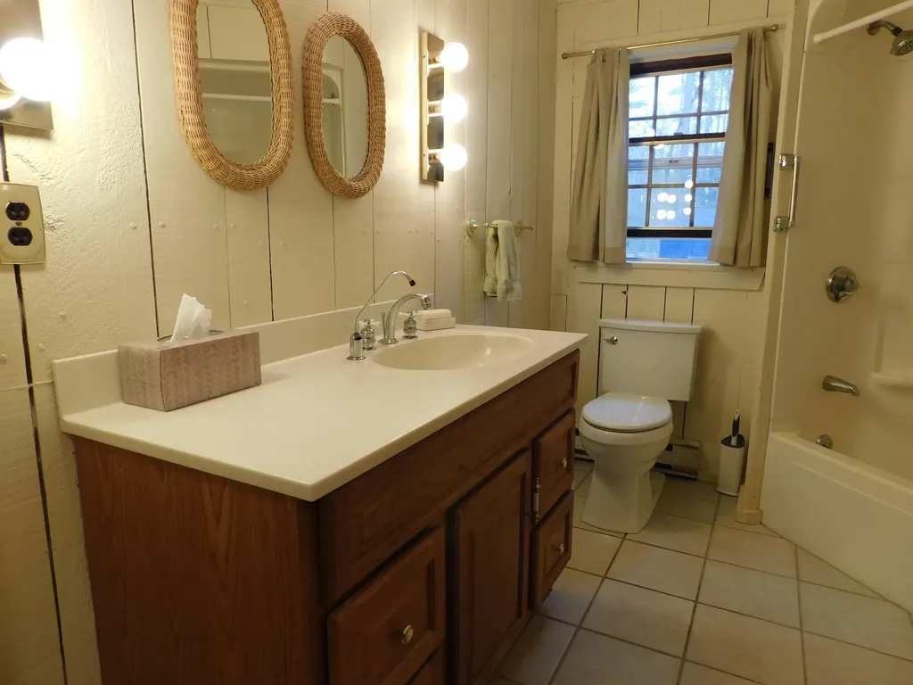 15 Lakeview Drive New Gloucester ME 04260