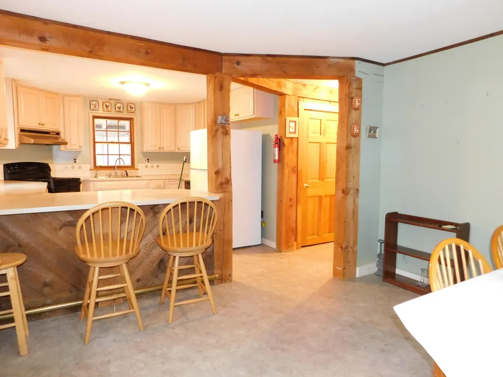 15 Lakeview Drive New Gloucester ME 04260