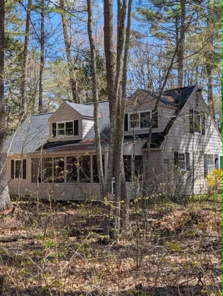 15 Lakeview Drive New Gloucester ME 04260
