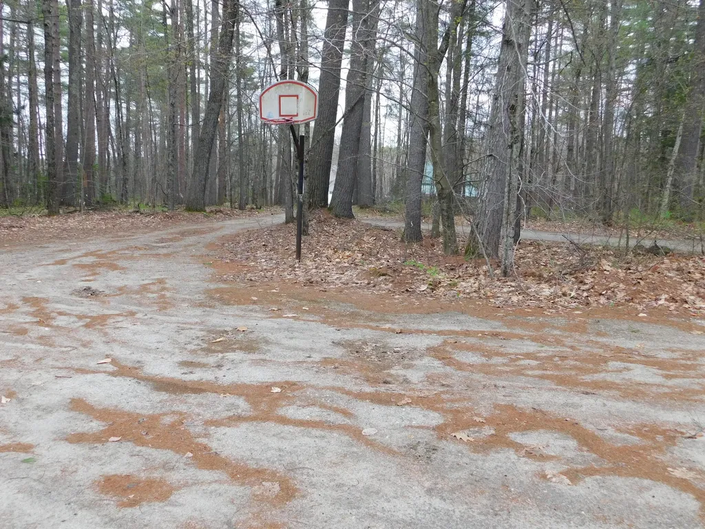 15 Lakeview Drive New Gloucester ME 04260