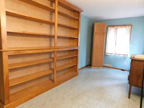 15 Lakeview Drive New Gloucester ME 04260
