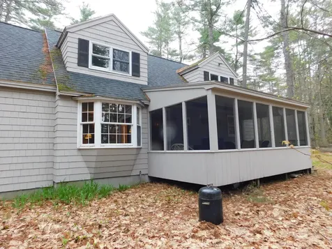 15 Lakeview Drive New Gloucester ME 04260