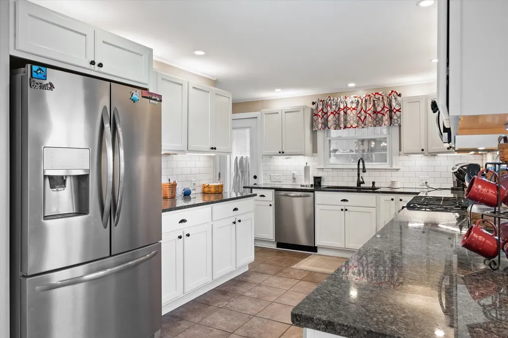 110 Kennebec Road Hampden ME 04444