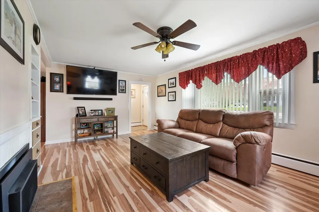 110 Kennebec Road Hampden ME 04444