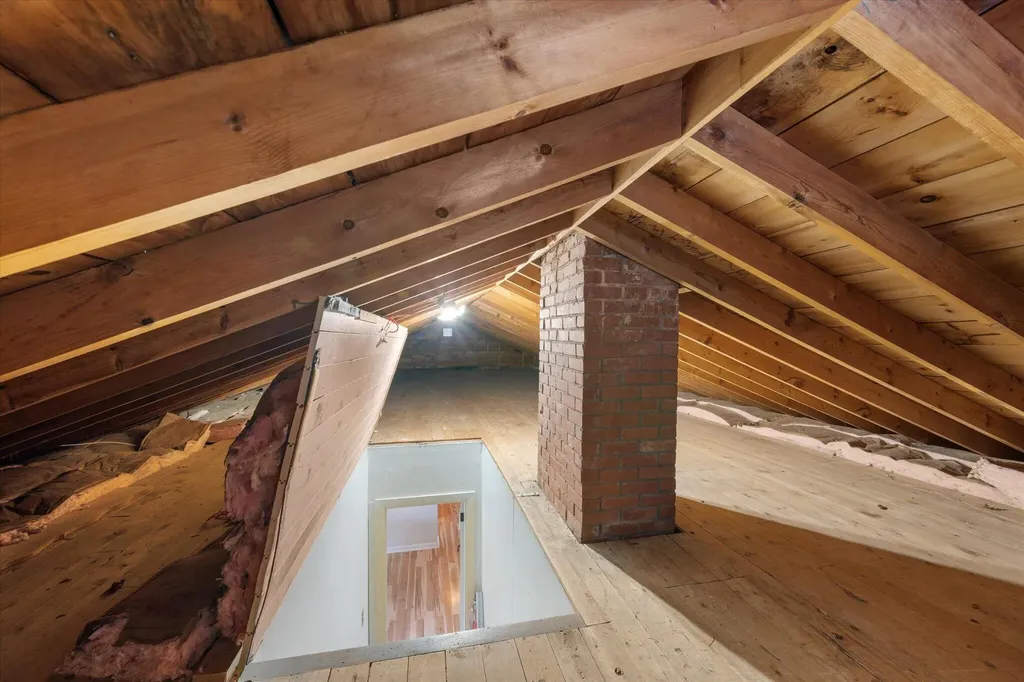 110 Kennebec Road Hampden ME 04444