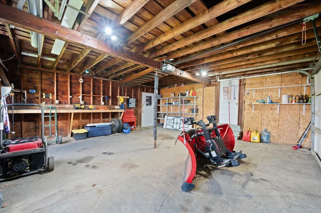 110 Kennebec Road Hampden ME 04444