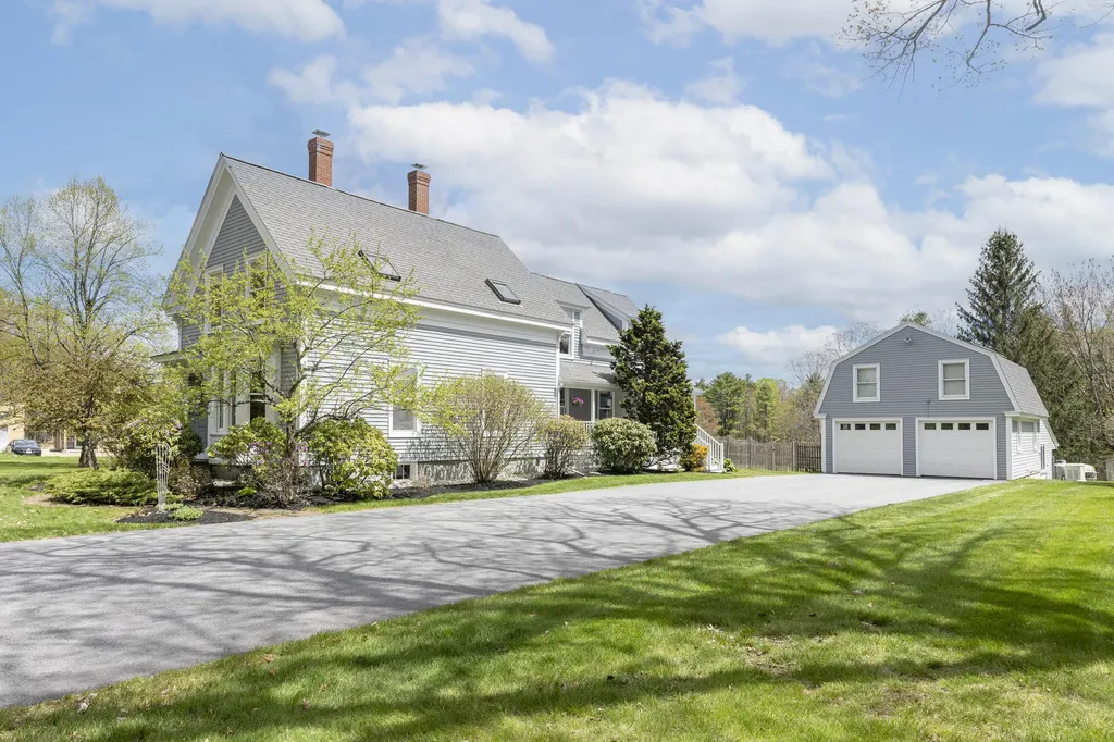 107 Baston Road North Yarmouth ME 04097