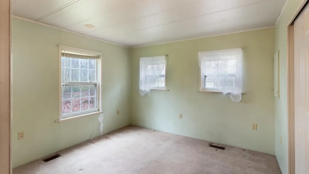 5 Westside Sebago Standish ME 04084